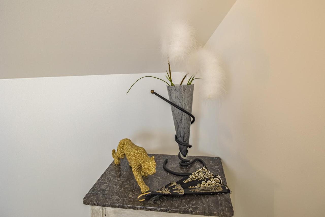 Le Flamboyant - Confort & Rarete - Premium Saint-Andre-les-Vergers ภายนอก รูปภาพ