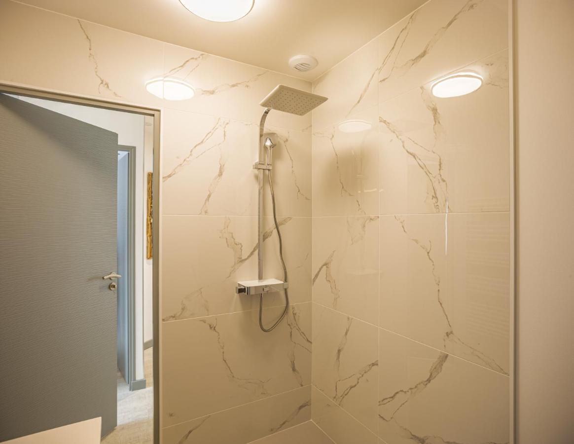 Le Flamboyant - Confort & Rarete - Premium Saint-Andre-les-Vergers ภายนอก รูปภาพ